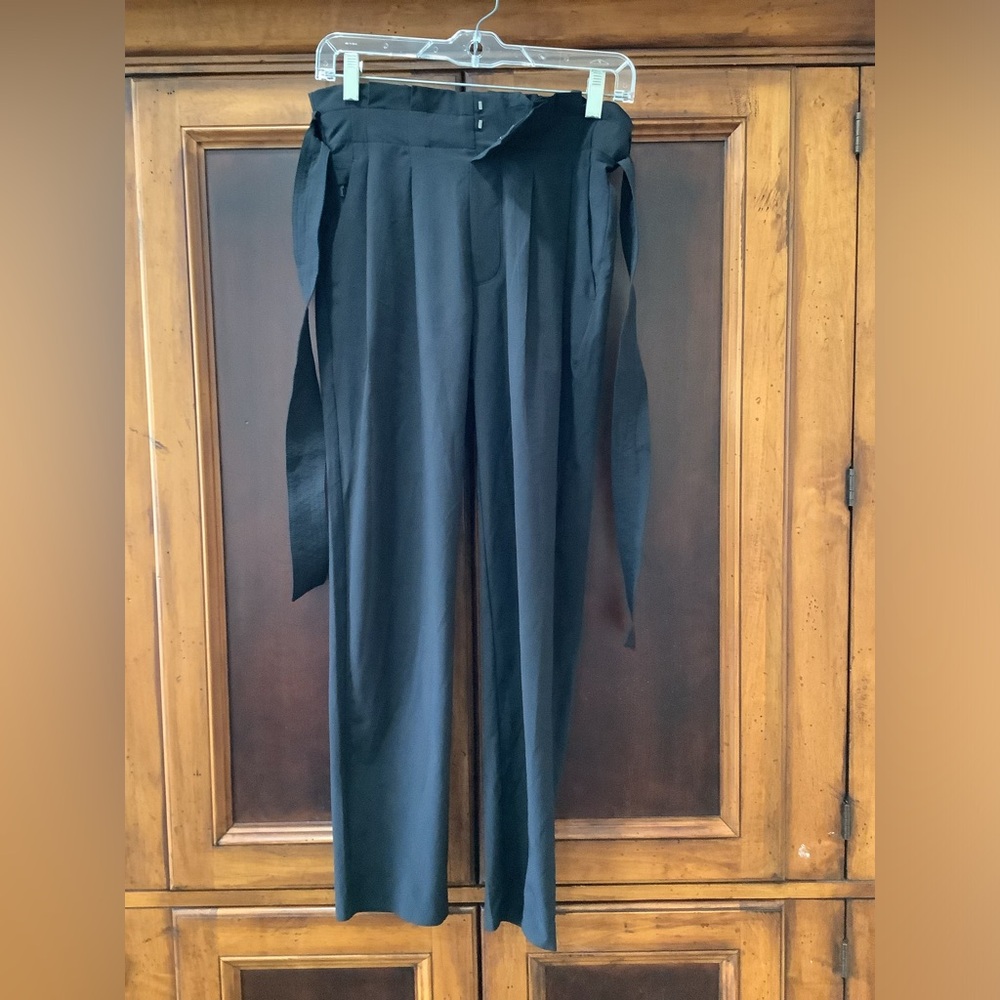 Athleta Skyline II Black Stretch Zip Pocket Casual Travel Pleated Pant Size 0